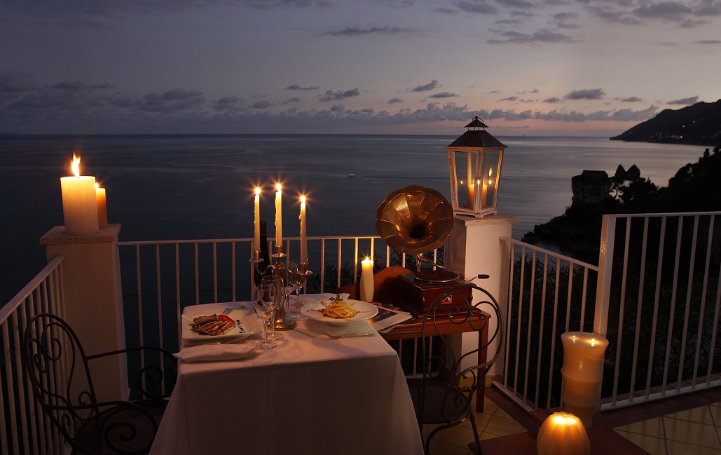 Amalfi - Cena romántica frente a la bahía